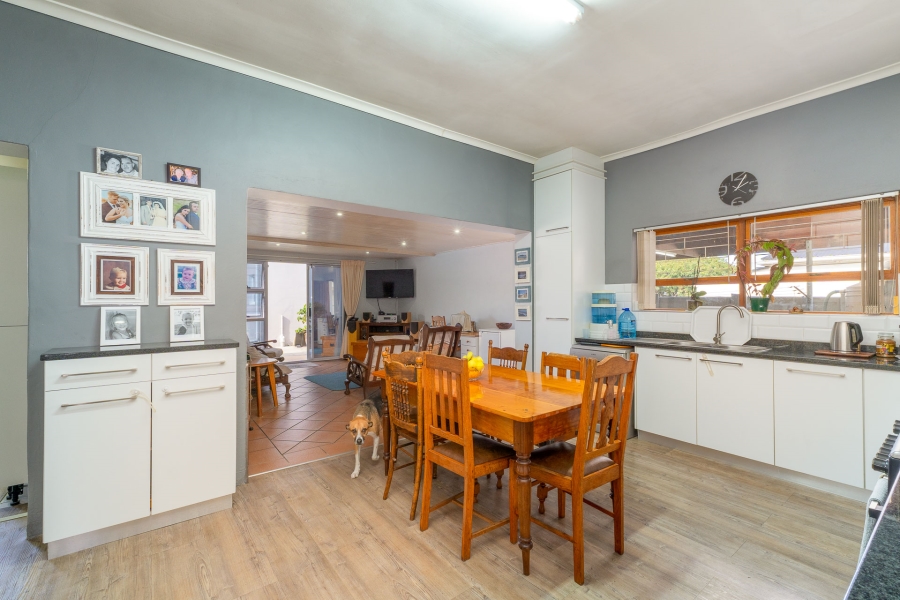 4 Bedroom Property for Sale in Churchill Estate Western Cape